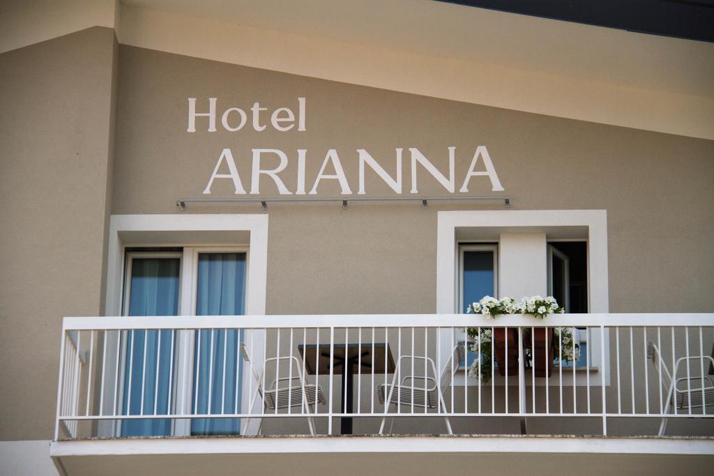 Hotel Arianna Iseo Eksteriør billede